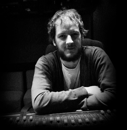 Photo of Tom Henthorn in the studio
